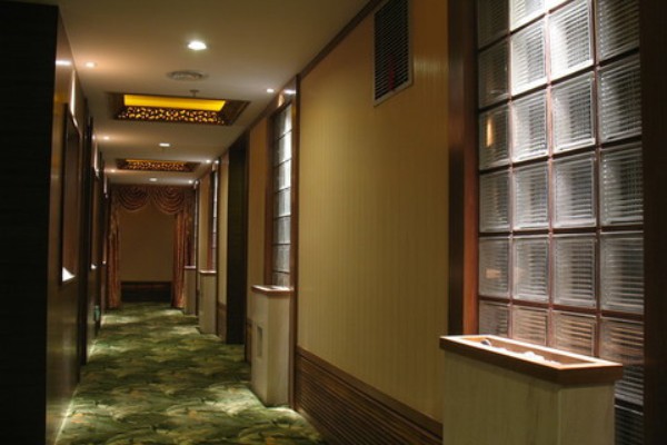 重庆按摩哪家强？帅哥技师带你放松身心！