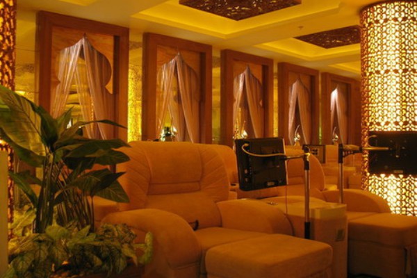 重庆美女按摩师，体验不一样的养生之旅